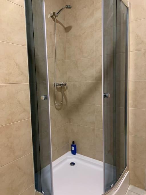 Apartman Modern & Cozy Near Hockey & Football Arena Pozsony